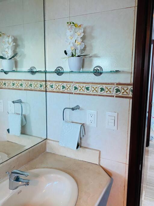 Habitacion Privada Con Vista Al Mar Ambar, Malecon Santo Domingo Exterior foto